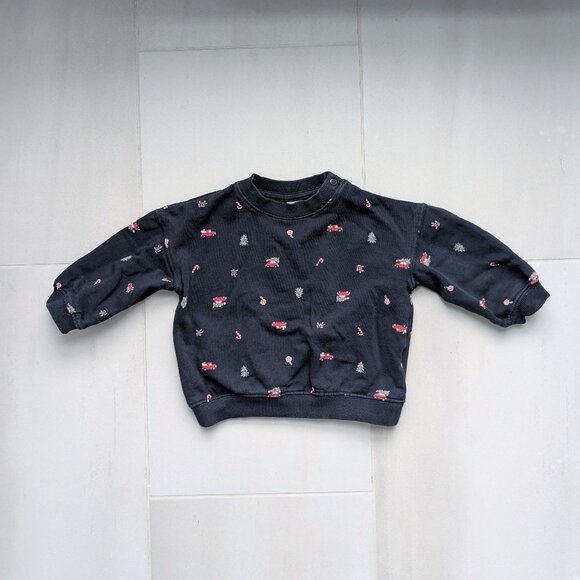 (4/$20) H&M - Christmas Sweatsuit - Picture 2 of 8